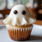 Ghost Cupcakes: 1 Easy & Scary Recipe 6 Ghost Cupcakes