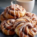 Cinnamon Knots with Coffee